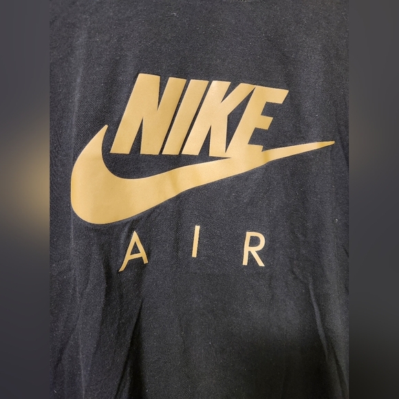 Nike Reflective Tee - Picture 2 of 3